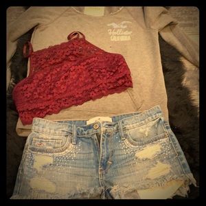 Hollister lot Jean shorts, sweatshirt and bralette